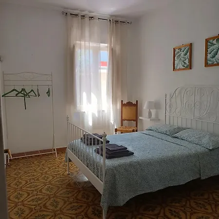 Apartment Cirissi *